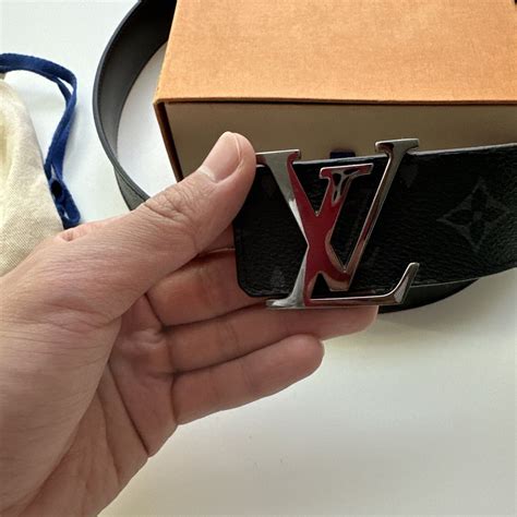 louis vuitton m9043|louis vuitton belt initiales.